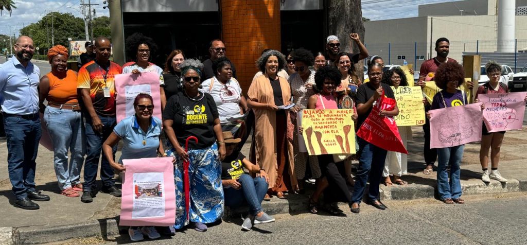 SINTEST-BA participa da Pré-Marcha das Mulheres Negras na UEFS